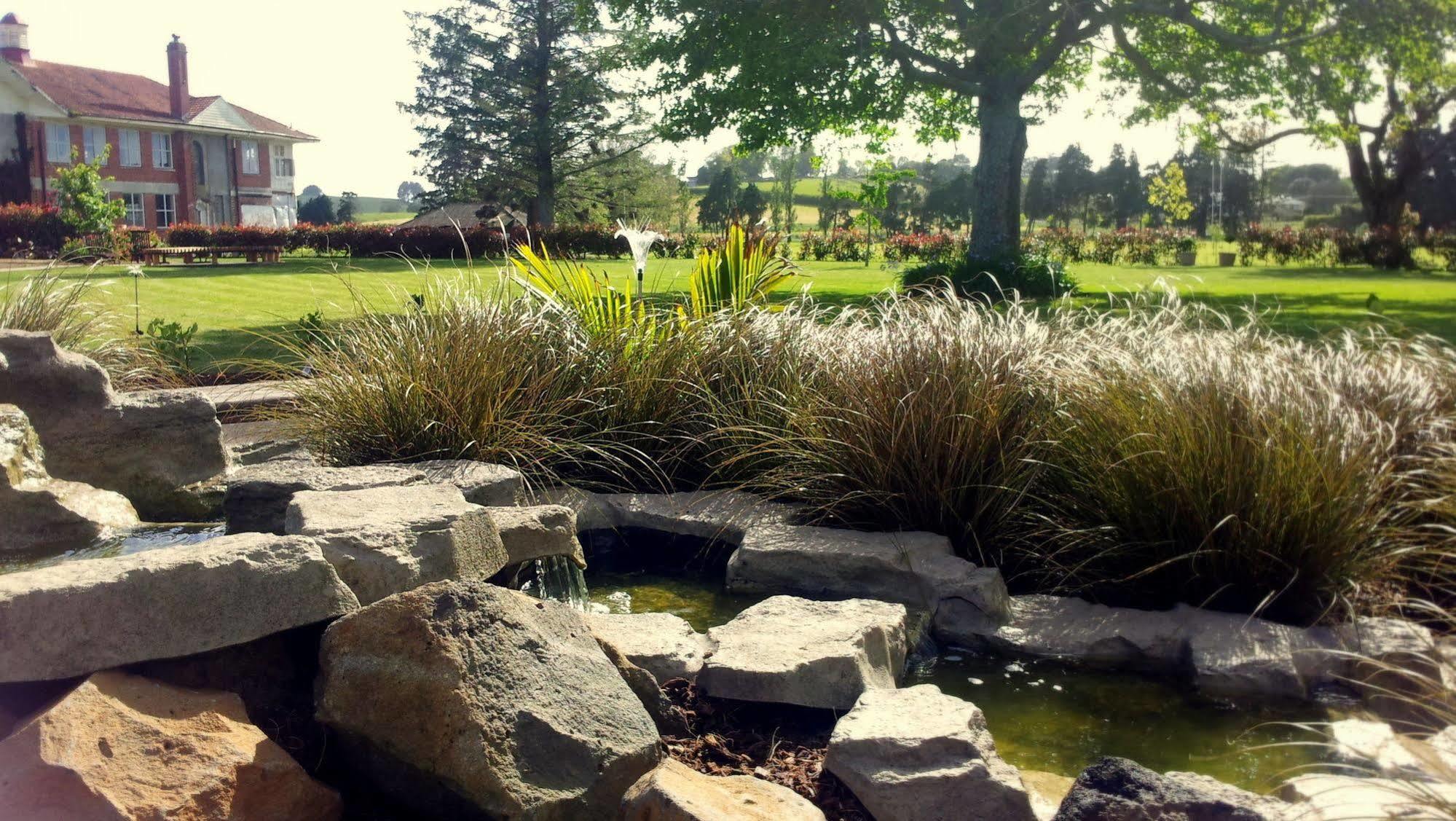 Lavalla Estate Guest House Tuakau Bagian luar foto